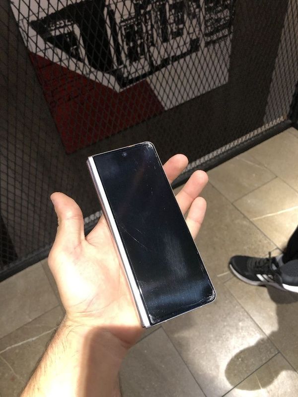 Samsung z fold 3