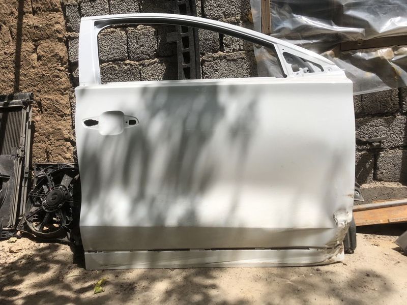 byd e2 pasajir old eshigi byd e2 pasajir old eshigi