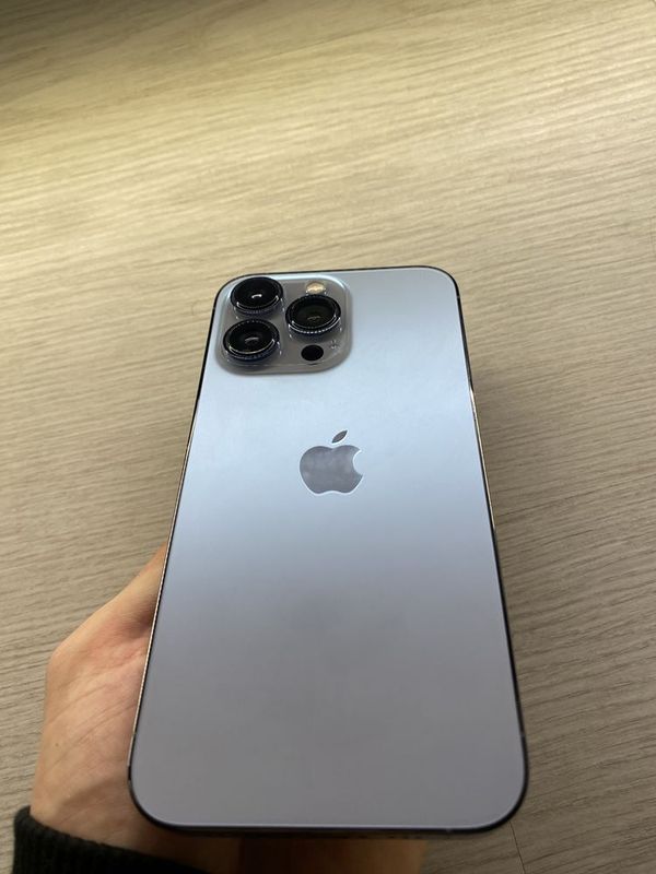 Продаю iphone 13 pro 128 gb