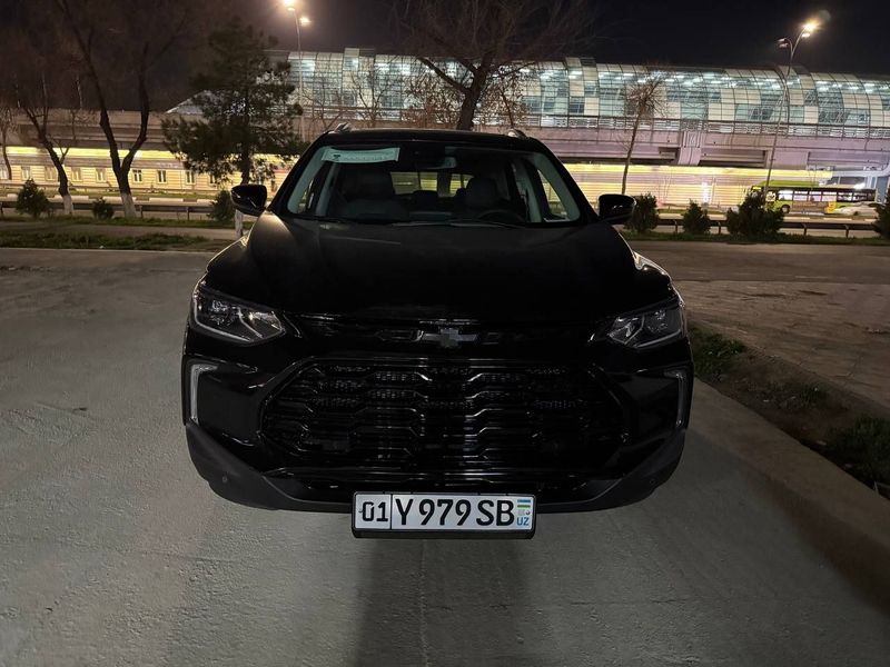 Tracker premier plus black edition 2025 full.867 км пробег идеал состо