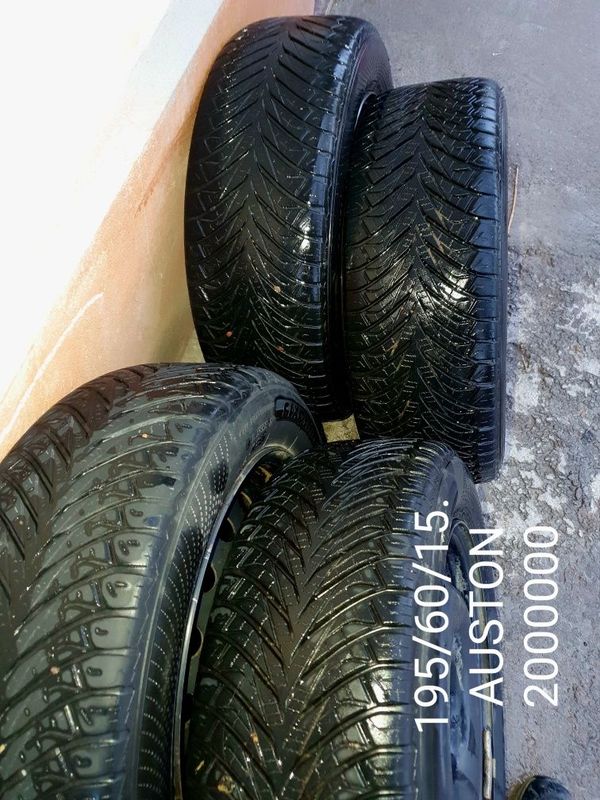 195/60 R15 auston