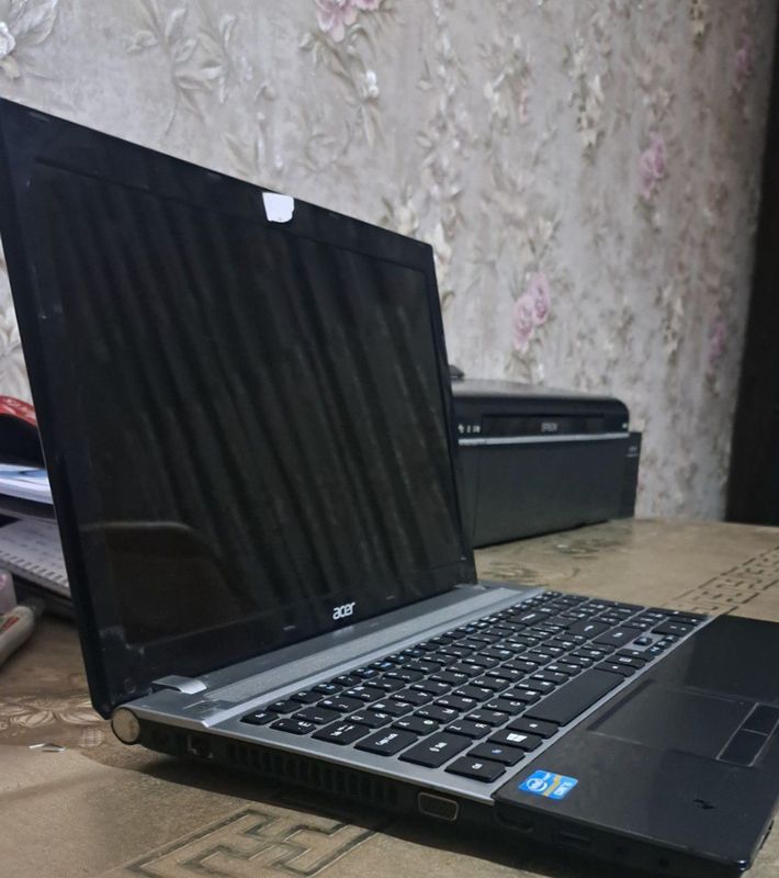 Noutbuk Acer V3-571G Noutbuk Acer V3-571G