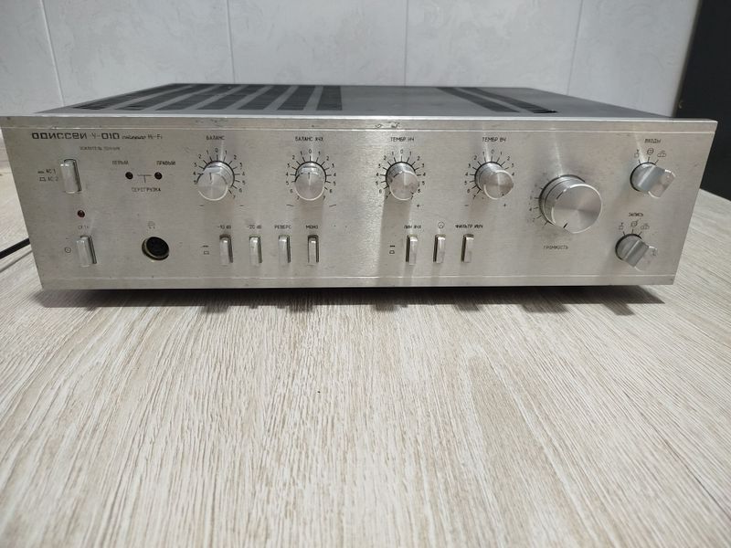 Усилитель мощности Одиссей у 010 стерео Hi-Fi Усилитель мощности Одиссей у 010 стерео Hi-Fi