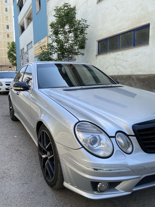 Mercedes-Benz W211 3.7 см3 Mercedes-Benz W211 3.7 см3
