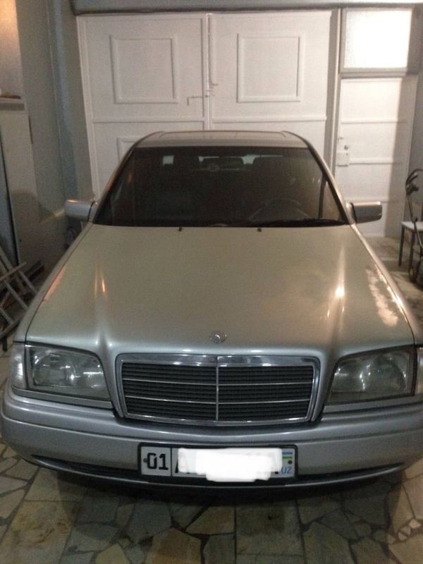 Продаю Мерседес-Бенц w202, (С220), 1995 года Продаю Мерседес-Бенц w202, (С220), 1995 года