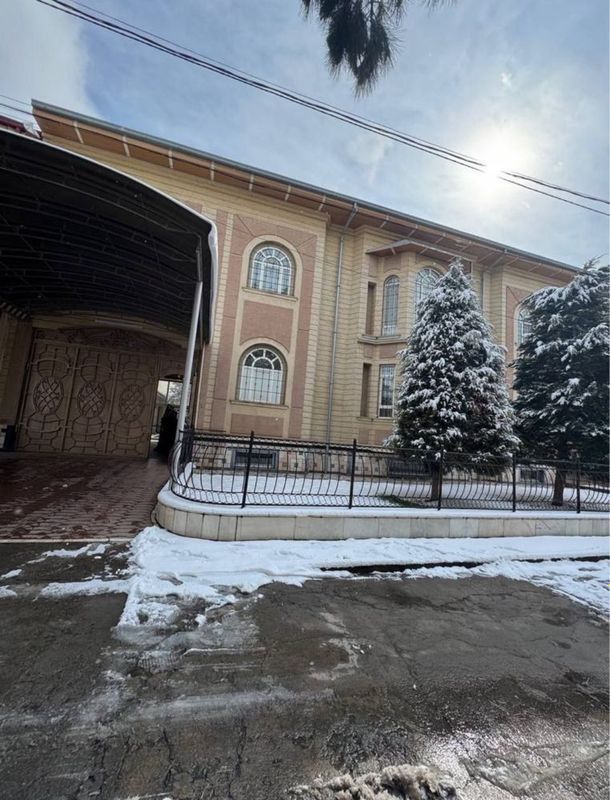 Продается дом 8 комнат, Зенит, 6 сот Продается дом 8 комнат, Зенит, 6 сот
