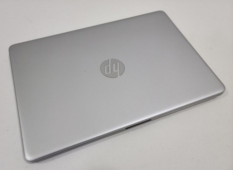 Hp CORE i5 - 1135G7 8/256