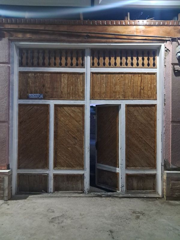 Дарвоза сотилади холати уртача Дарвоза сотилади холати уртача