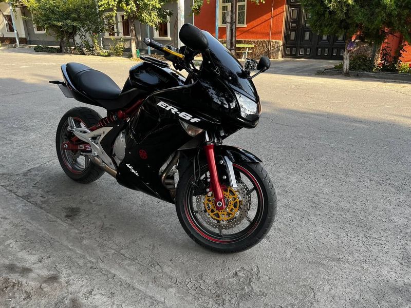 Продам Kawasaki er6-f 2006 г в идеале! Продам Kawasaki er6-f 2006 г в идеале!