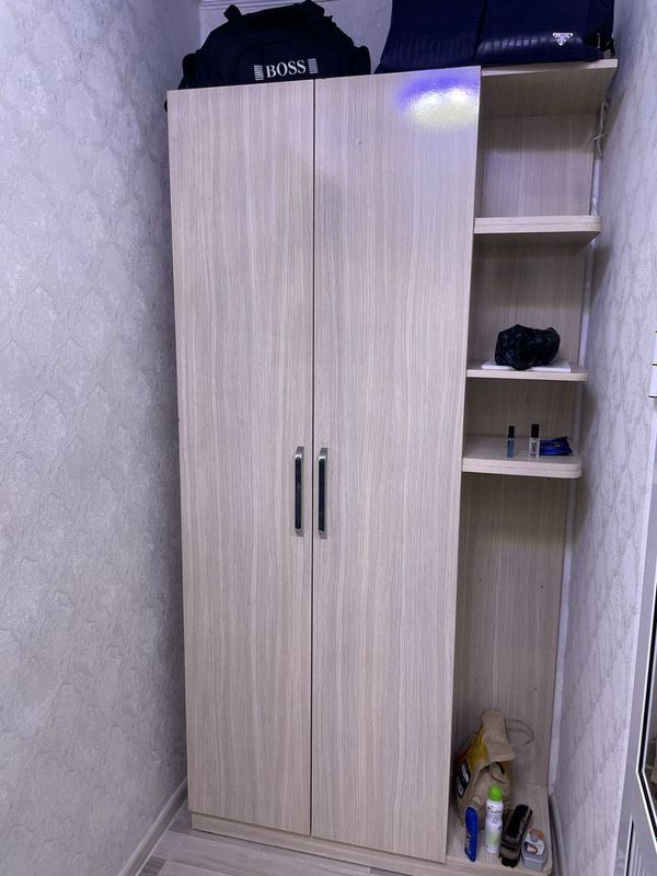 Прихожка камоди билан Прихожка камоди билан