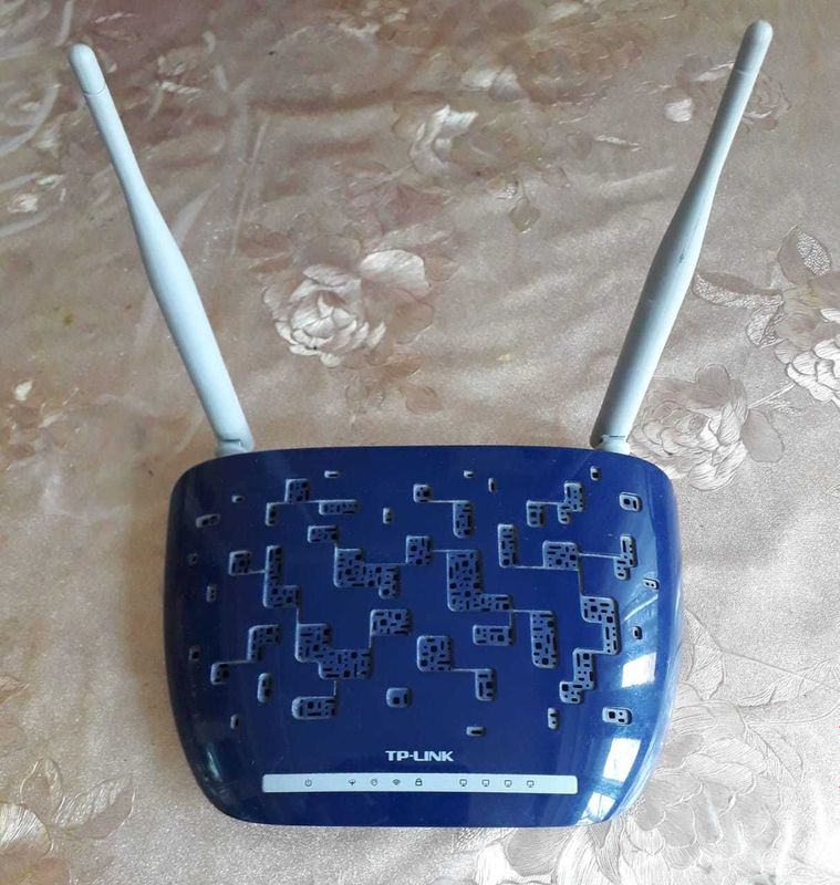 Б/У WI FI роутер TP-LINK TD-W8960N