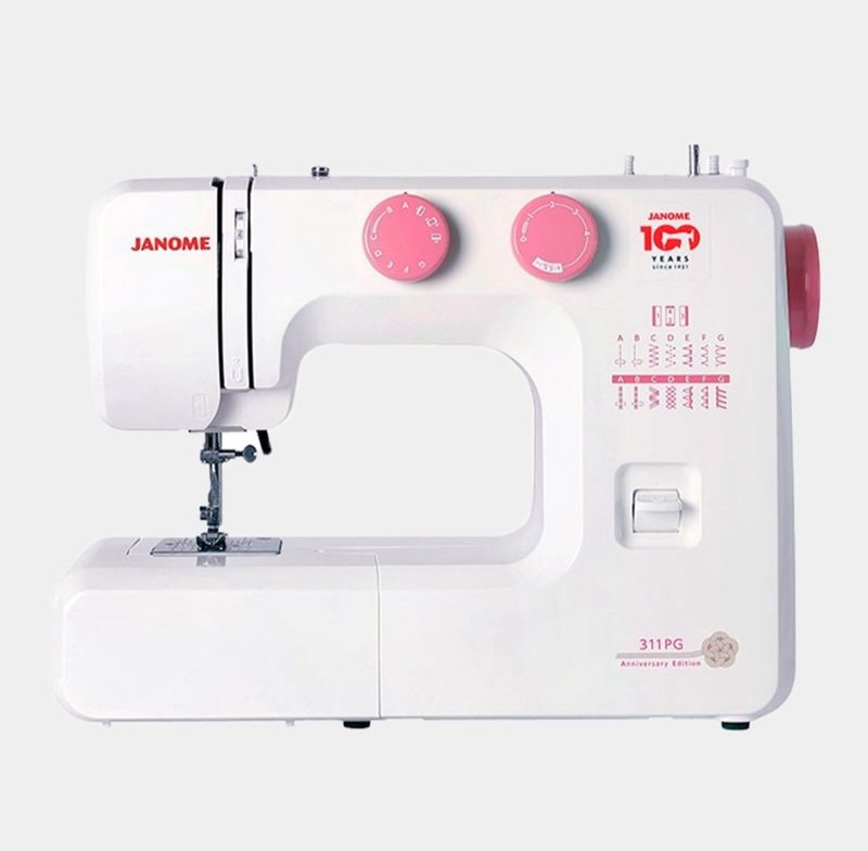 Швейная машинка Janome в хорошем состоянии Швейная машинка Janome в хорошем состоянии
