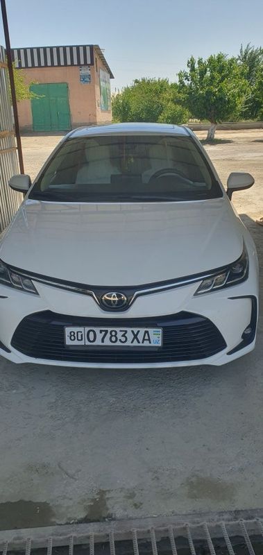 Тойота королла 2022 г . Тойота королла 2022 г .