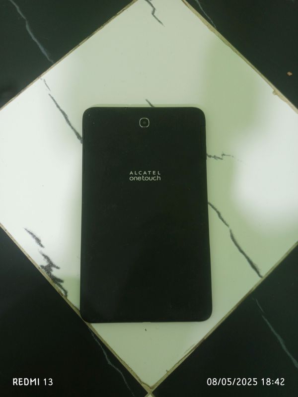 ALCATEL onetouch sotiladi ekran va batareya keygan ALCATEL onetouch sotiladi ekran va batareya keygan