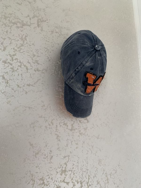 Kepka kuk rangli Kepka kuk rangli