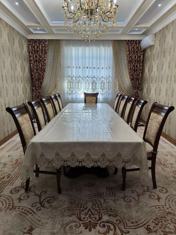 гостиный комплект, стол и 12 стульев гостиный комплект, стол и 12 стульев