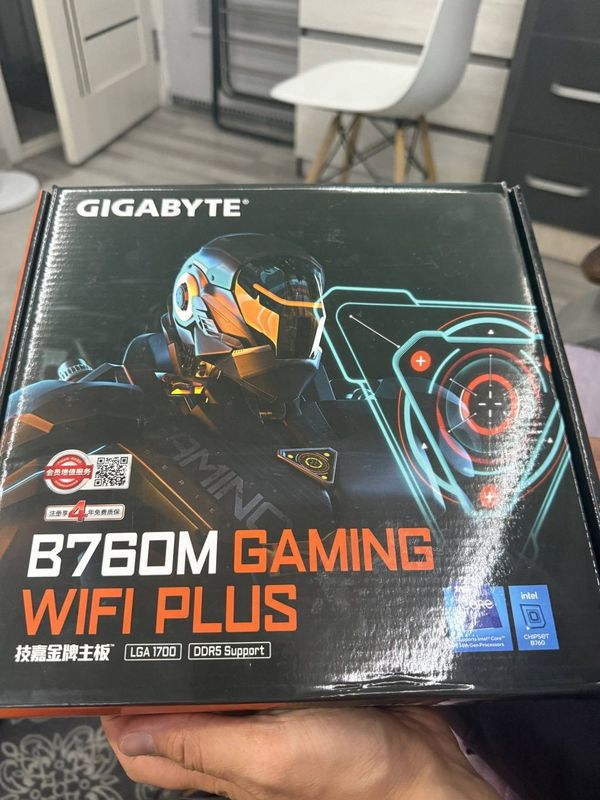 Материнская плата lga 1700