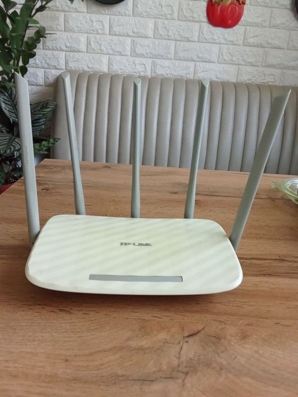 Роутер WiFi Archer C60 Роутер WiFi Archer C60