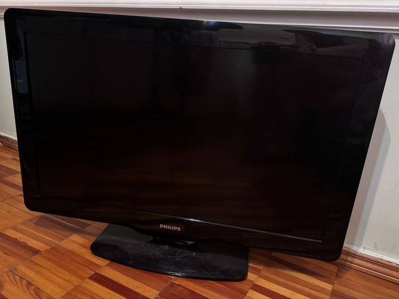 Жидкокристаллический телевизор Philips Жидкокристаллический телевизор Philips