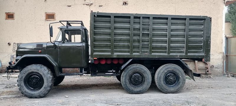 Zil 131 sotiladi Zil 131 sotiladi