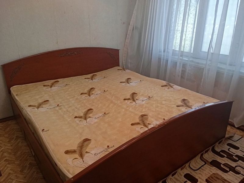 Продается 2х спальная кровать Продается 2х спальная кровать