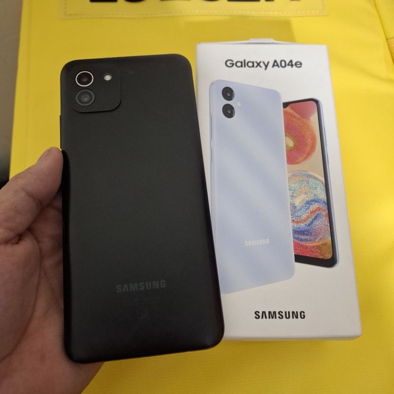 Samsung A04e sotiladi