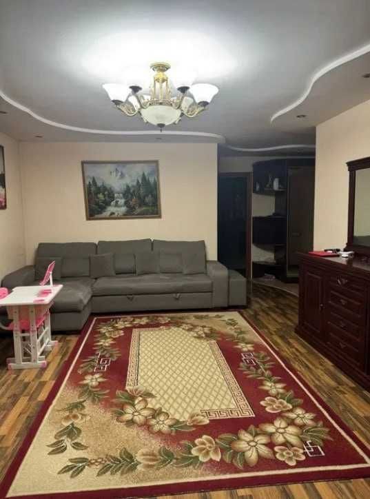 ПРОДАЁТСЯ 3/3/4 Кирпич 70 м², Балкон 2×6м Ул Бобура, Ор-р ТЦ Next ПРОДАЁТСЯ 3/3/4 Кирпич 70 м², Балкон 2×6м Ул Бобура, Ор-р ТЦ Next