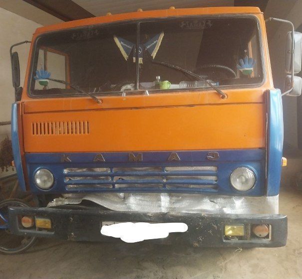 Yuk mashinasi:kamaz samasval