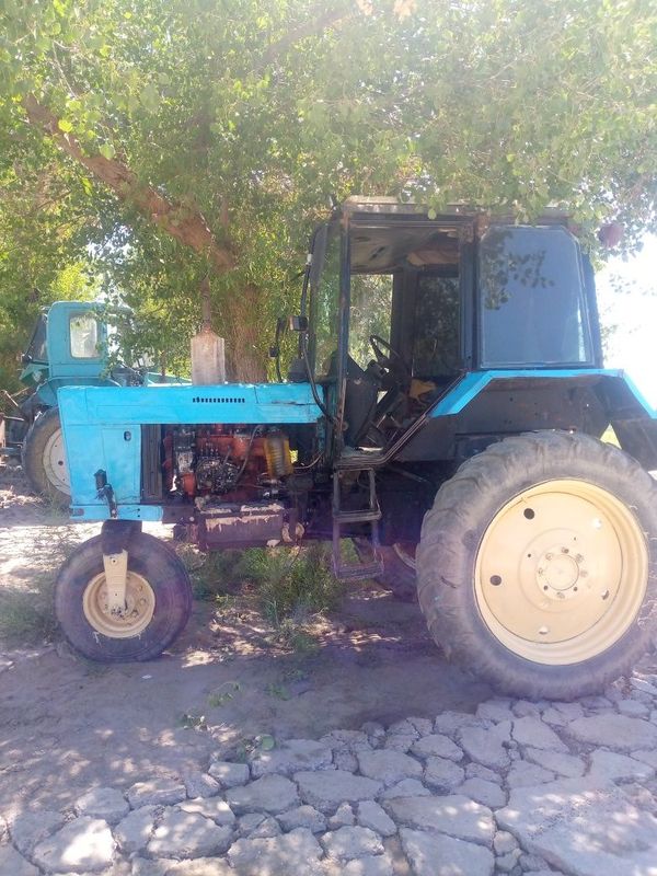 Mtz 80 sotiladi Buxoro viloyati
