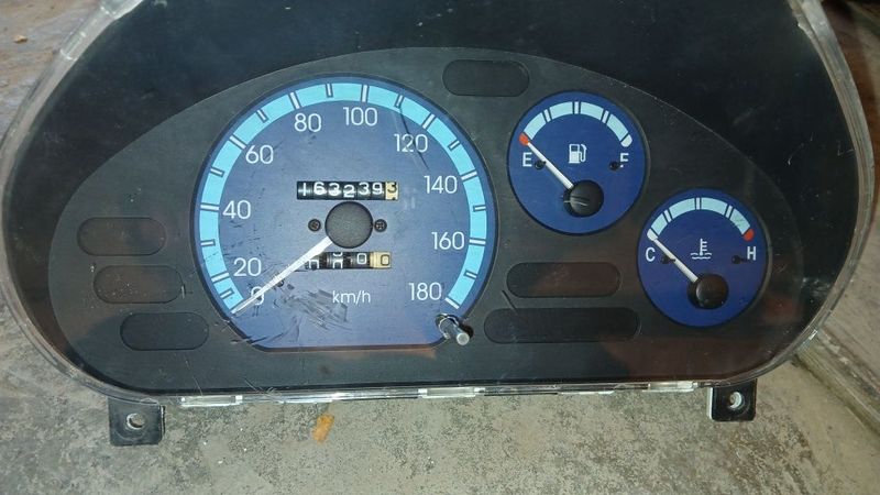 Matiz tablo sotiladi Matiz tablo sotiladi