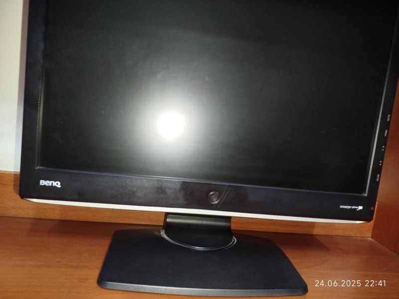 Продается монитор Benq Продается монитор Benq
