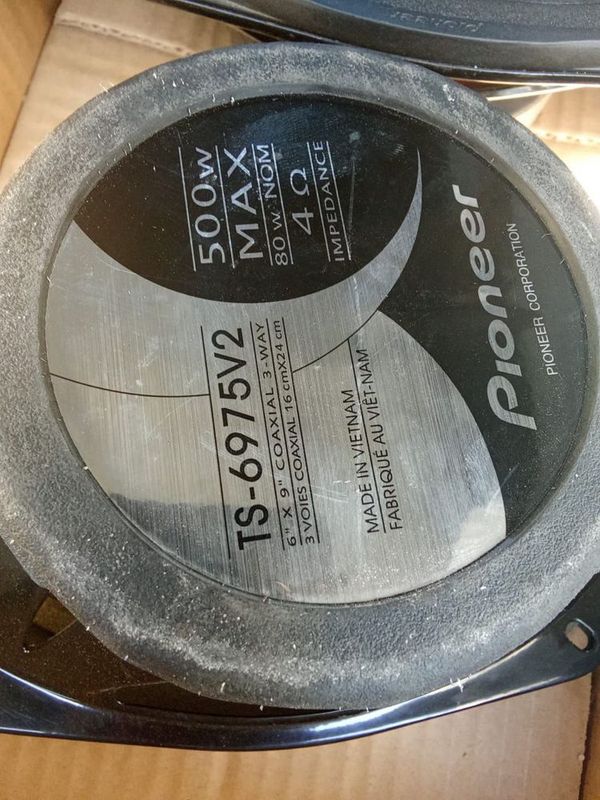 Usiletel kalonka sotiladi Usiletel kalonka sotiladi