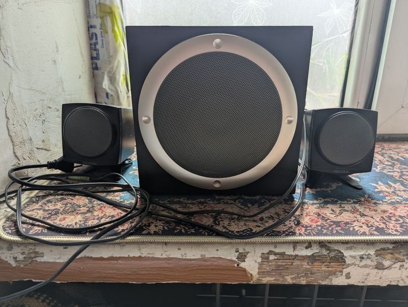Sambufer microlab zo'r holatda ishlashi zo'r bass Sambufer microlab zo'r holatda ishlashi zo'r bass