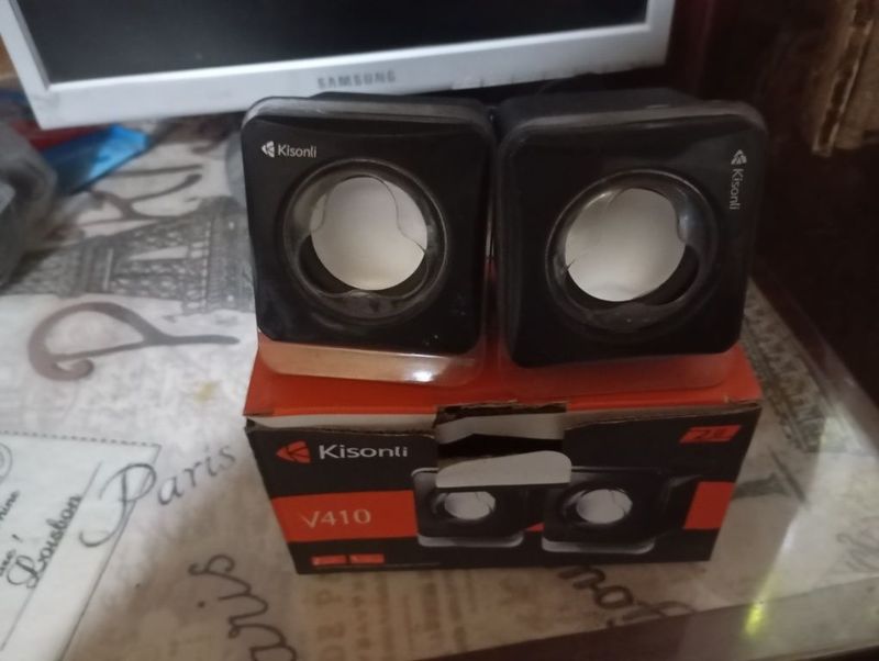 Продам колонки можно к телефону или к компьютеру Продам колонки можно к телефону или к компьютеру