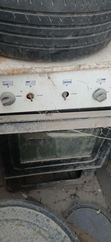 Gaz plita sotiladi