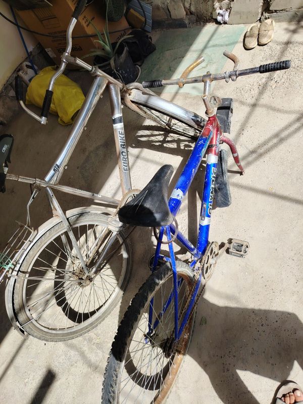 Velosipedlar sotiladi Velosipedlar sotiladi