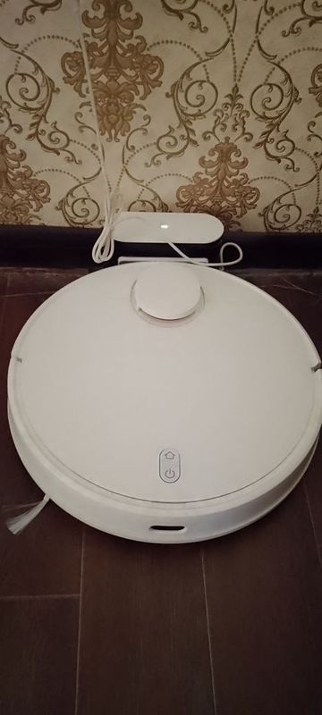Продам робот пылесос Продам робот пылесос