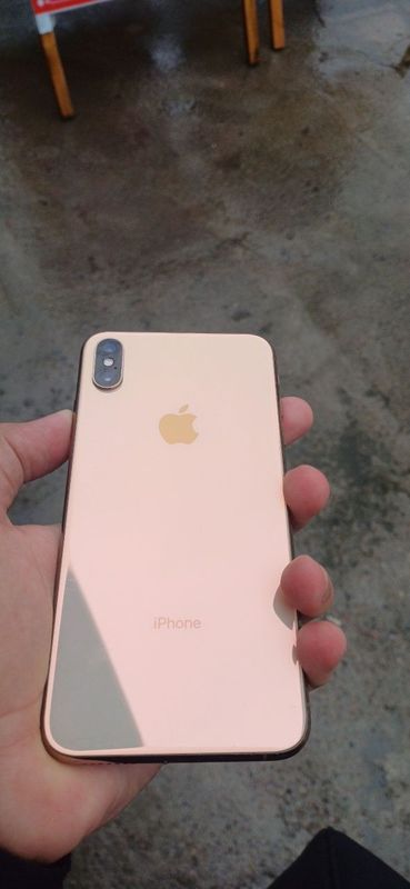Iphone xs max gold sotiladi