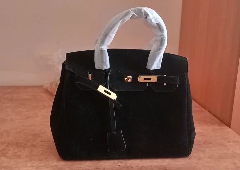 Ayollar sumkasi Hermes Ayollar sumkasi Hermes