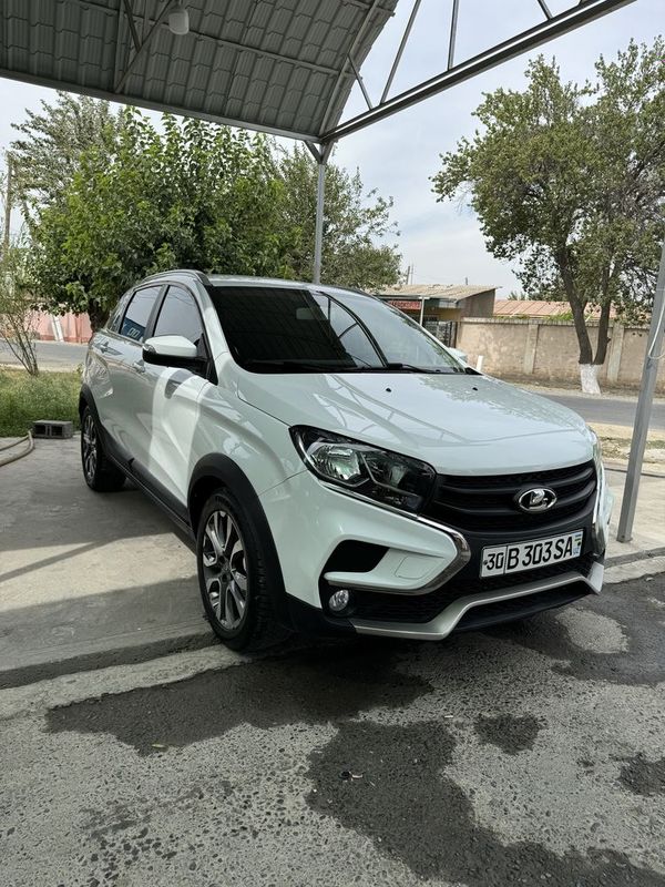 Lada xray cross 2019