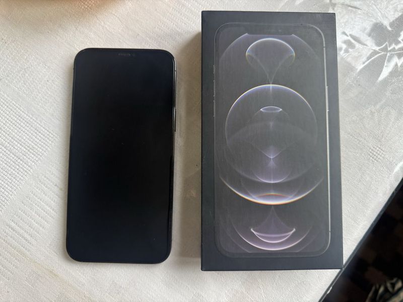 Продам свой iPhone 12 Pro Max 256 ГБ