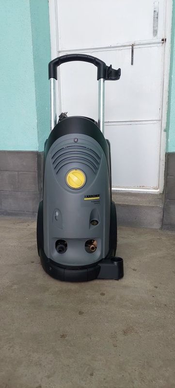 Karcher б/у в хорошем состоянии