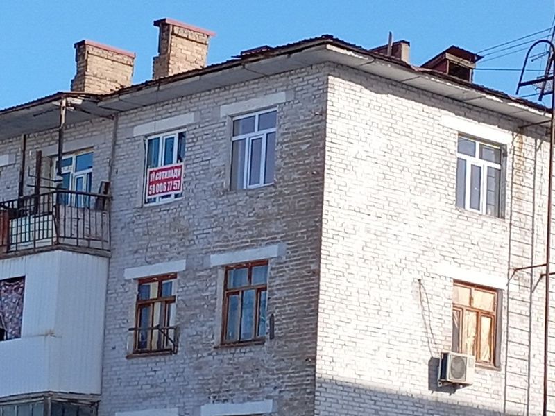 Kvartira sotiladi Kvartira sotiladi