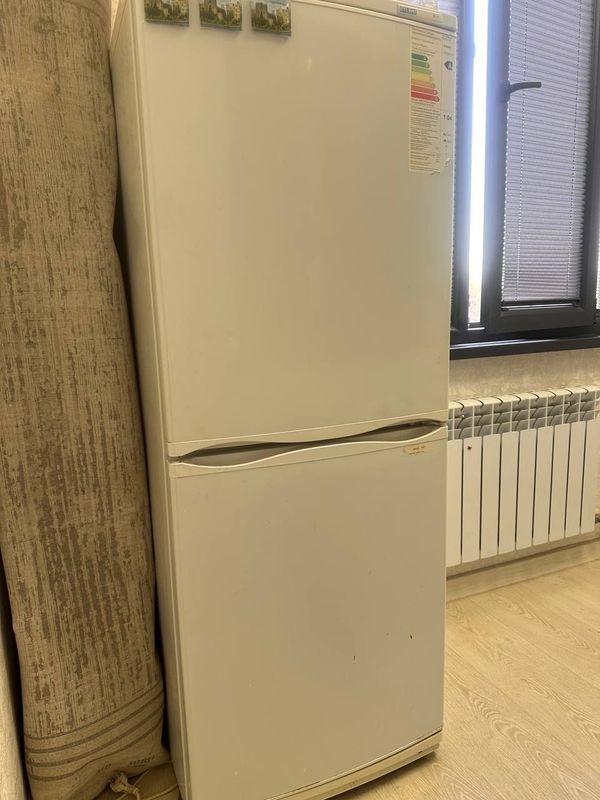 Продаётся Хололильник Продаётся Хололильник