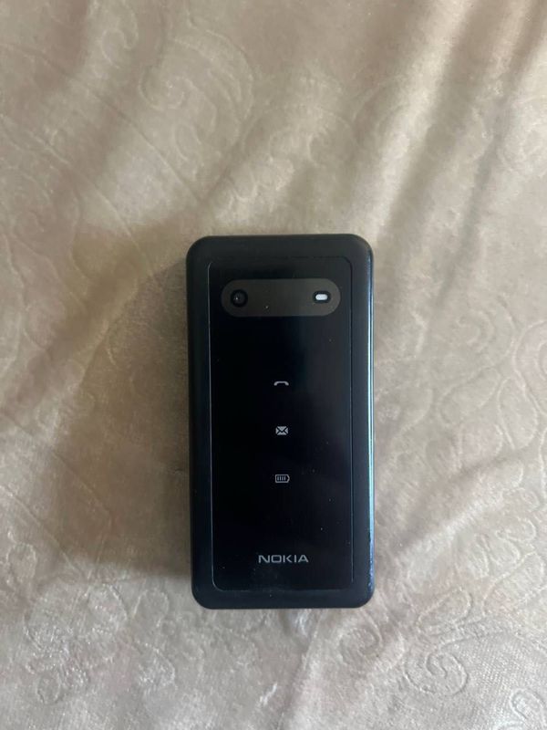 Nokia 2660mini sotiladi Nokia 2660mini sotiladi