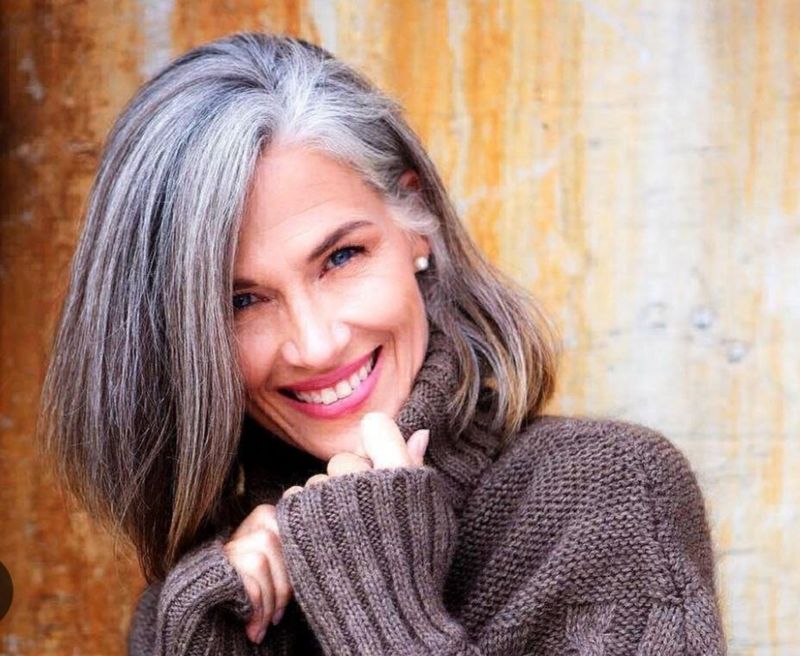 Srochno nujna model jenshina posle 50 let strijka smivka milirovanie