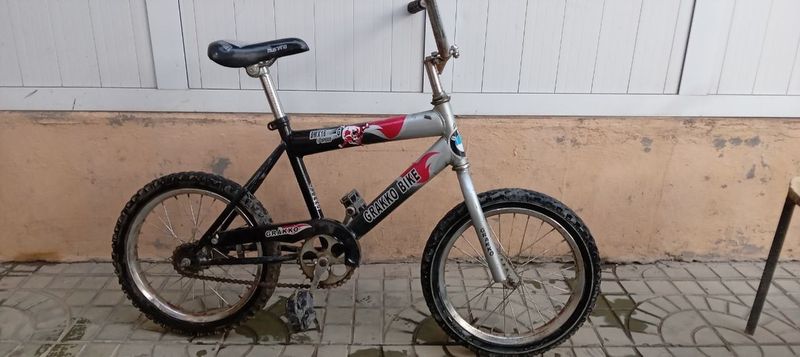 16 bolalar velosipedi sotiladi 16 bolalar velosipedi sotiladi