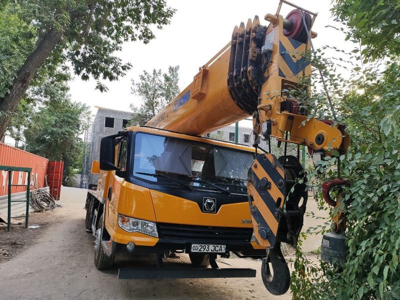 Avtokran XCMG 2023. Avtokran XCMG 2023.