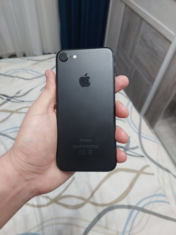 Iphone 7 . Идеал холатда