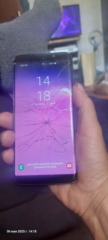 Продаю смартфон. Samsung galaxy s 10+ Продаю смартфон. Samsung galaxy s 10+